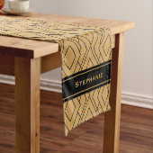 パーソナライズされた金ゴールドと黒のアールデコパターン ロングテーブルランナー (インサイチュ)