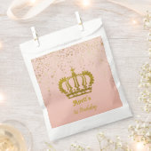 パーソナライズされた金ゴールドクラウン誕生日 フェイバーバッグ (クリップ留めされた状態)
