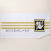 パーソナライズされた金ゴールドグリッター白黒氷スケートで滑る ビーチタオル (正面)