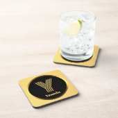 パーソナライズされた金ゴールドモノグラムのY コースター (右側)