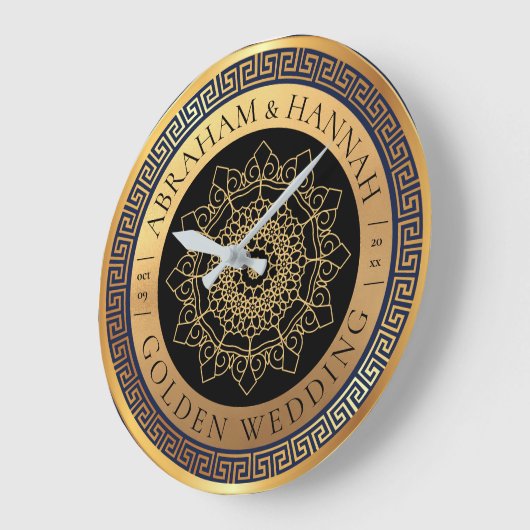 パーソナライズされた金50年結婚の ラージ壁時計 (傾斜)