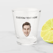 パーソナライズされた顔誕生日党好意カスタム文字 ショットグラス (正面)