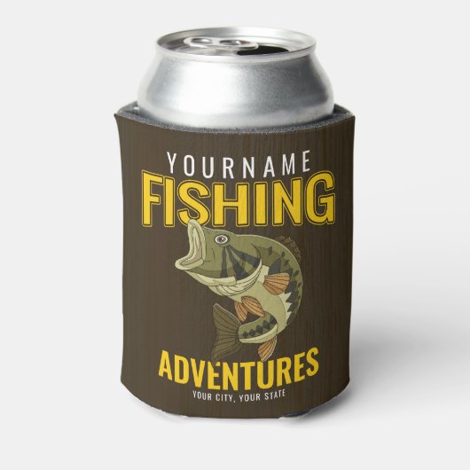 パーソナライズされた魚釣りアドベンチャーバスフィッシュアングラー 缶クーラー (缶裏面)