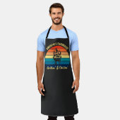 パーソナライズされたBBQ – 肌寒さとグリル エプロン (着用した状態)