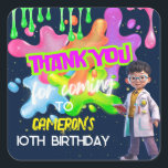 パーソナライズされたGlow Slimy Science Partyの好意 スクエアシール<br><div class="desc">科学感謝していをテーマにしたステッカーで「私たちと一緒に試すパーソナライズされたために！」と言える。スライムやゴーなどのおもしろいインスパイアラボのデザインを使用しカスタム、このイベントパーティーの好意シールは、科学の誕生日パーティー、STEM、教育お祝いに最適である。バッグやギフトをシールしたり飾、パーティーの扱いに仕上げtouchを追加したりするために使用する。科学パーティープレート、カップ、バナー、招待状と組み合わせることで、完全な科学実験室での体験を実現！</div>