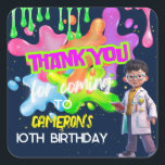 パーソナライズされたGlow Slimy Science Partyの好意 スクエアシール<br><div class="desc">科学感謝していをテーマにしたステッカーで「私たちと一緒に試すパーソナライズされたために！」と言える。スライムやゴーなどのおもしろいインスパイアラボのデザインを使用しカスタム、このイベントパーティーの好意シールは、科学の誕生日パーティー、STEM、教育お祝いに最適である。バッグやギフトをシールしたり飾、パーティーの扱いに仕上げtouchを追加したりするために使用する。科学パーティープレート、カップ、バナー、招待状と組み合わせることで、完全な科学実験室での体験を実現！</div>