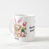 パーソナライズされたGoldendodle Easter Bunny/春マグ コーヒーマグカップ (正面左)
