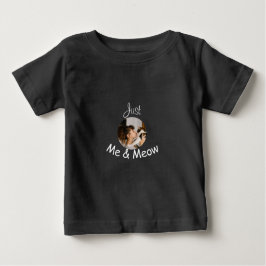 「パーソナライズされたJust Me and Meow」写真テンプレート- ベビーTシャツ