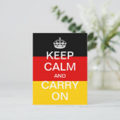 パーソナライズされたKeep Calm and Carry On – ドイツ国旗 ポストカード (スタンド正面)
