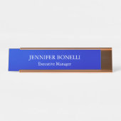 パーソナライズされたminimalist blueの名前を追加 デスクネームプレート (正面)