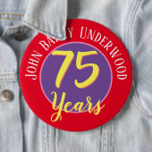 パーソナライズする75番目の誕生日バッジ。 缶バッジ (インサイチュ)