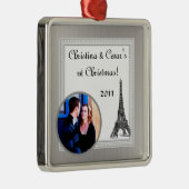 パーソナライズでカスタムなオーナメントの黒のエッフェル塔 メタルオーナメント (右)