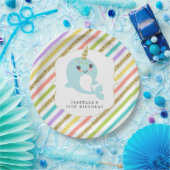 パーソナライズでカスタムなNarwhalの虹のグリッター ペーパープレート (パーティー)