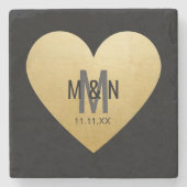 パーソナライズでモノグラムのな金ゴールドのハートの結婚式の引き出物 ストーンコースター (正面)