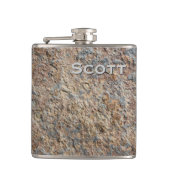 パーソナライズで素朴な|の石板の石の石は名前を加えます フラスク (正面)