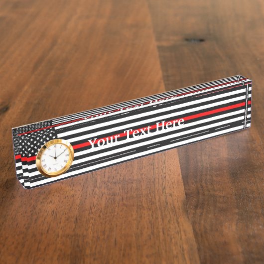 パーソナライズで薄い赤線米国旗の表示 デスクネームプレート (側面)