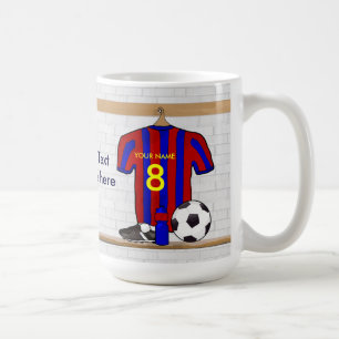 パーソナライズで赤くおよび青のフットボールのサッカージャージー コーヒーマグカップ