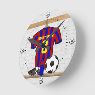 パーソナライズで赤くおよび青のフットボールのサッカージャージー ラウンド壁時計