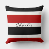 パーソナライズで赤く、黒い、および白のストライプ クッション (裏面)