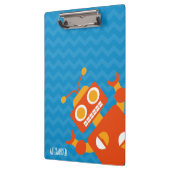 パーソナライズで間抜けなオレンジロボット青いシェブロンの男の子 クリップボード (左)
