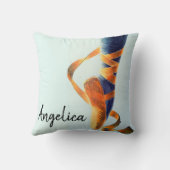 パーソナライズで黄色いバレリーナのスリッパ クッション (裏面)