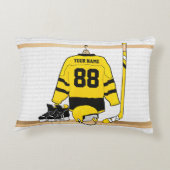 パーソナライズで黄色および黒いアイスホッケージャージー アクセントクッション (裏面)
