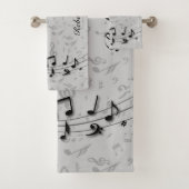 パーソナライズで黒いおよび灰色の音符 バスタオルセット (インサイチュ)