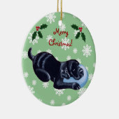 パーソナライズで黒いラブラドールのクリスマス セラミックオーナメント (右)