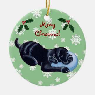パーソナライズで黒いラブラドールのクリスマス セラミックオーナメント