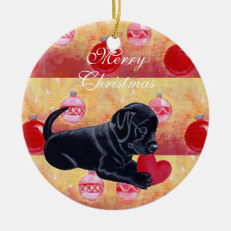 パーソナライズで黒い実験室の子犬のクリスマス セラミックオーナメント