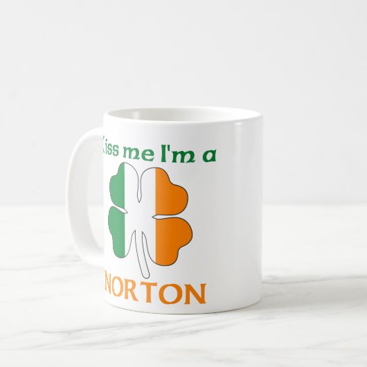 パーソナライズなアイルランド語は私によってがNortonである私に接吻します コーヒーマグカップ (正面左)