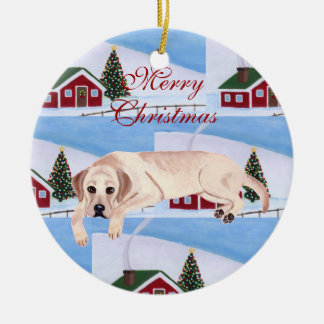 パーソナライズなイエロー・ラブラドール・レトリーバーの子犬のクリスマス セラミックオーナメント