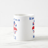 パーソナライズなイギリスは私によってがモルである私に接吻します コーヒーマグカップ (中央)