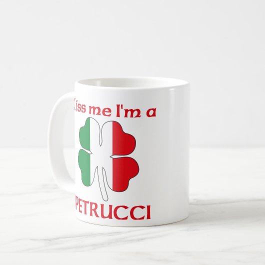 パーソナライズなイタリアン私によってがPetrucciである私に接吻します コーヒーマグカップ (正面左)