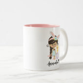 パーソナライズなイースターのウサギの女の子のマグの暗い皮の毛 ツートーンマグカップ (正面右)