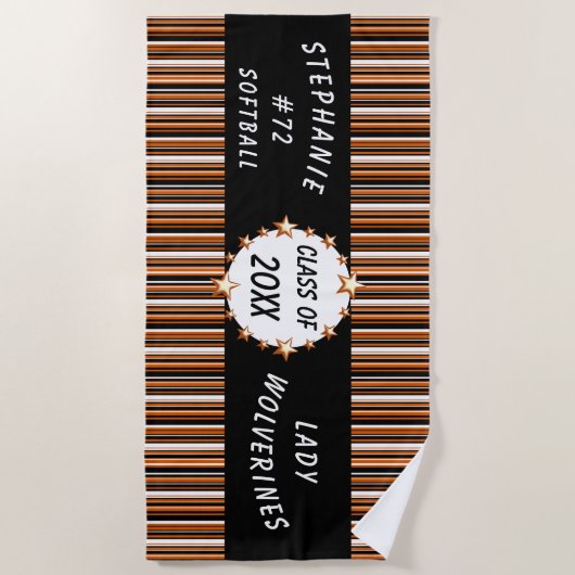 パーソナライズなオレンジおよび黒い学校の卒業 ビーチタオル (正面)