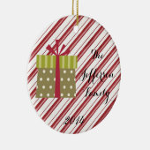 パーソナライズなクリスマスプレゼント家族のオーナメント セラミックオーナメント (右)