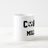 パーソナライズなサッカーのコーチ コーヒーマグカップ (中央)
