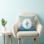 パーソナライズなシェブロンの青いダンサー クッション (椅子)