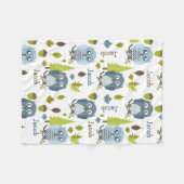 パーソナライズなシェブロンの青いフクロウ フリースブランケット (正面(横))