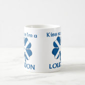 パーソナライズなスコットランド人は私によってがLoudonである私に接吻します コーヒーマグカップ (中央)