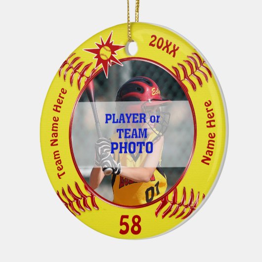 パーソナライズなソフトボールのオーナメント、あなたの写真、文字 セラミックオーナメント (左)