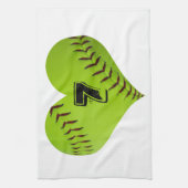 パーソナライズなソフトボールのハート キッチンタオル (縦)