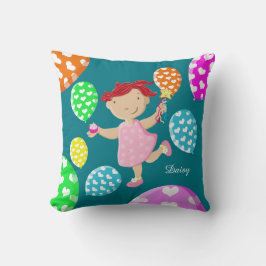 パーソナライズなデイジーのカップケーキのハートの気球の子供 クッション