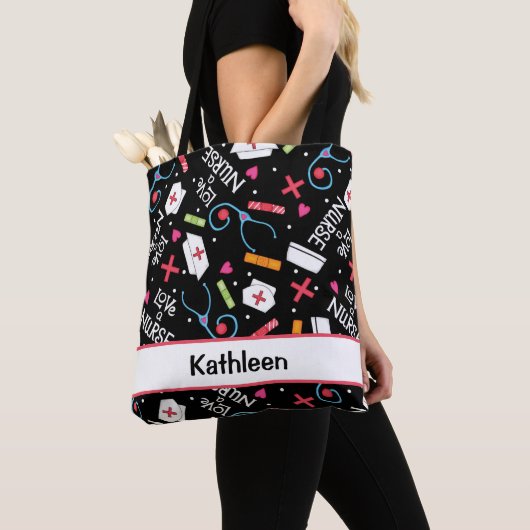 パーソナライズなナースの芸術の黒の名前を愛して下さい トートバッグ (クローズアップ)