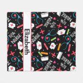 パーソナライズなナースの芸術の黒の名前を愛して下さい フリースブランケット (正面(横))