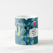 パーソナライズなナースはティール（緑がかった色）の花でごしごし洗います コーヒーマグカップ (中央)