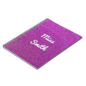 パーソナライズなノート一流の紫色のグリッター ノートブック (左側)