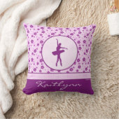 パーソナライズなバレエダンサーのデキセドリン錠の花柄 クッション (ブランケット)