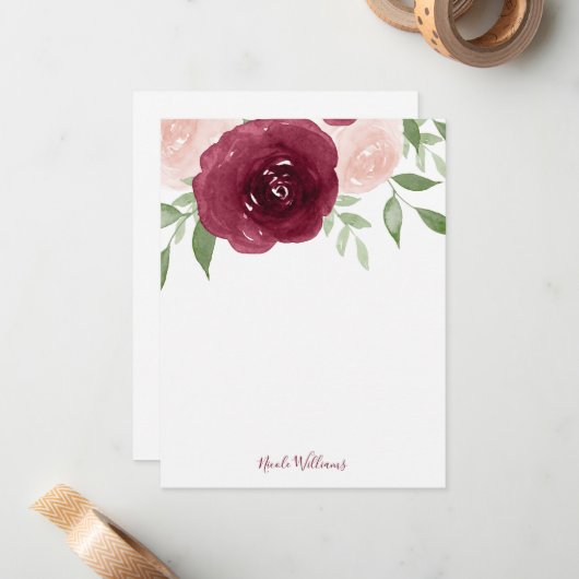 パーソナライズなバーガンディの水彩画の花柄 ノートカード (正面/裏面インサイチュ)